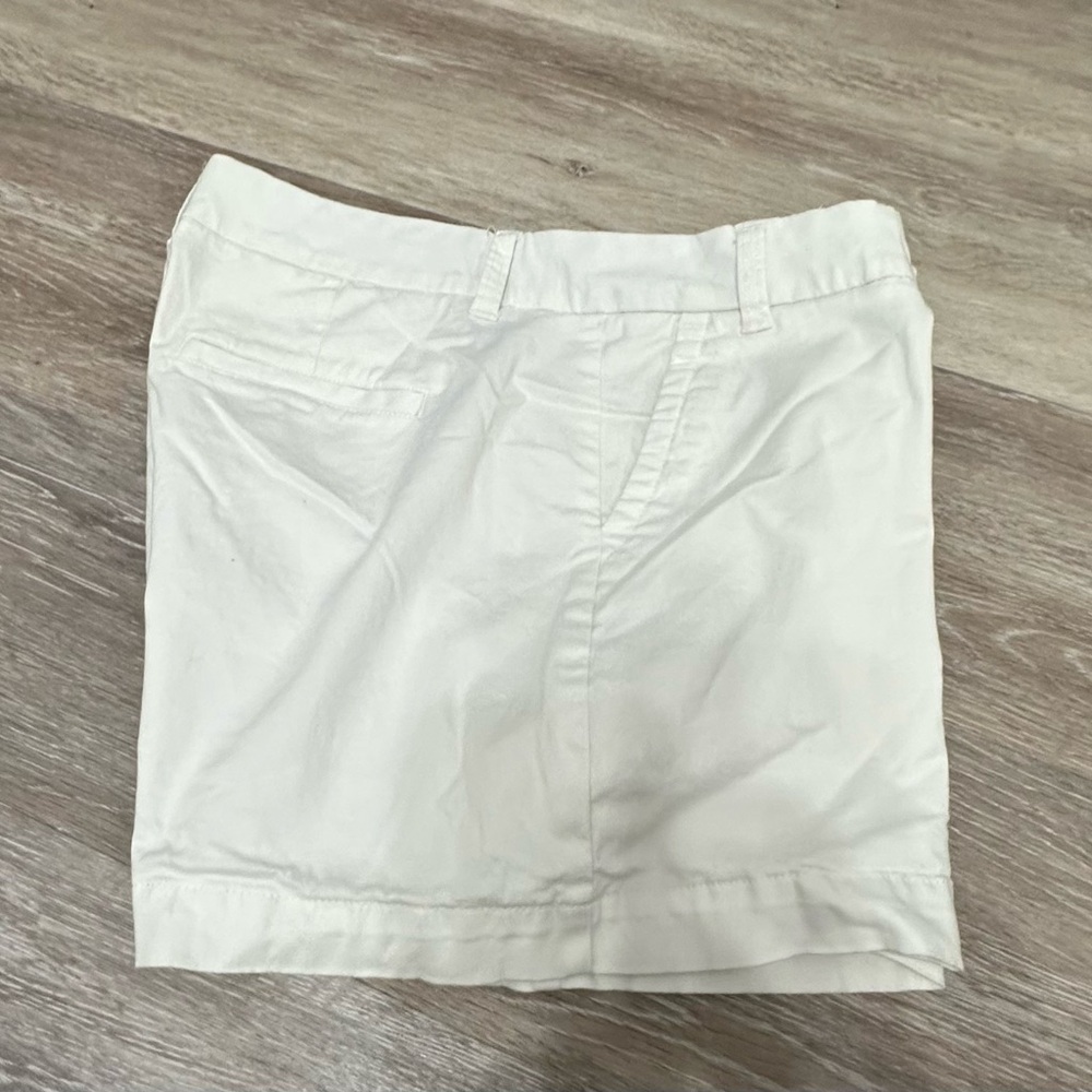 Crown & Ivy Women's Shorts are a size 8.